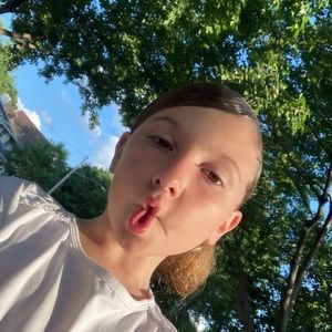 Meet your Posher, Destiny